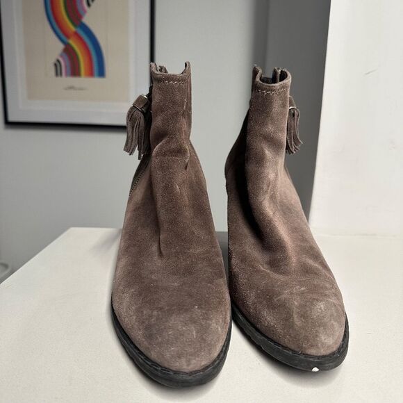 Stuart Weitzman Gray Velour Suede Prancing Tassel Ankle Boots Booties Size 9 - Picture 6 of 11